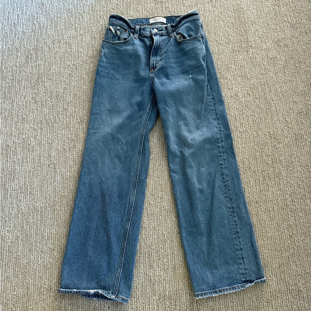 Abercrombie & Fitch Women's 90s relaxed Jean high rise 27XS